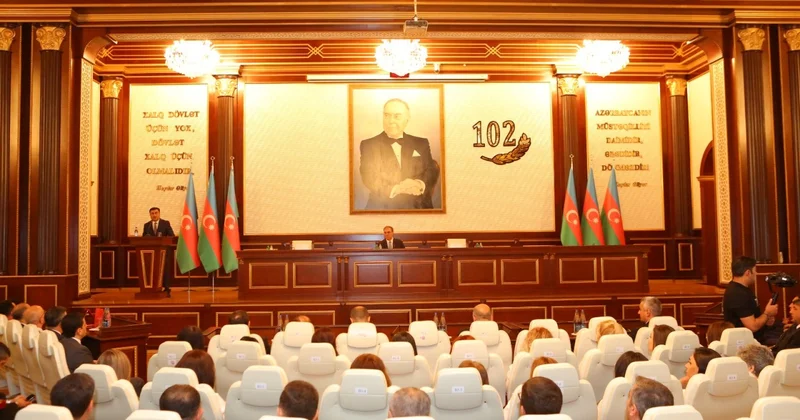 Niyazi Bayramov əməkdaşlarını peşə bayramı münasibətilə təbrik edib FOTOLAR