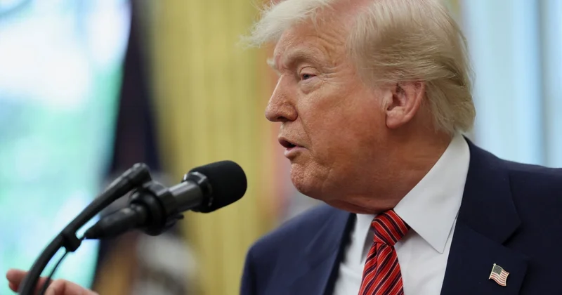 Трамп напомнил Медведеву об американских подлодках и томагавках