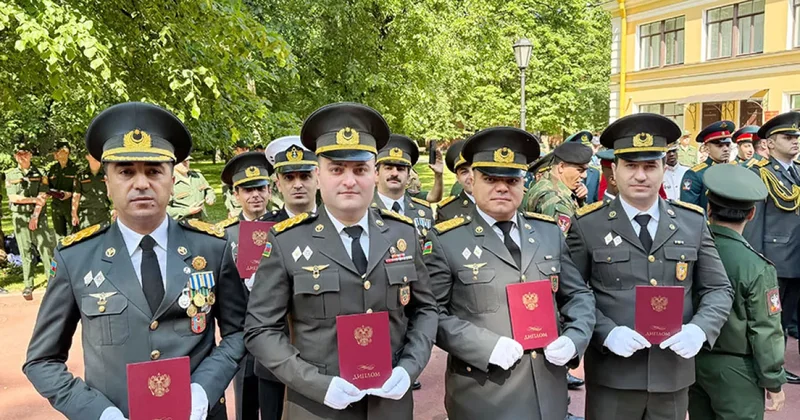 Церемония выпуска азербайджанских военных медиков в российской военной академии ФОТО