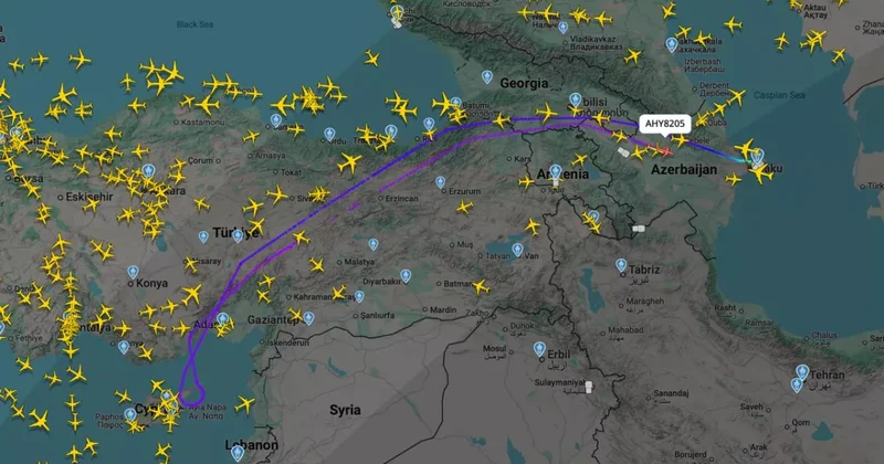 Направлявшийся в Даммам самолет AZAL возвращается в Баку