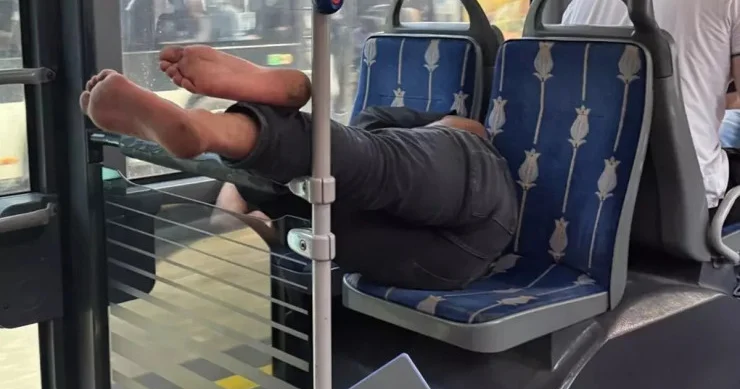 Avtobusda şok mənzərə