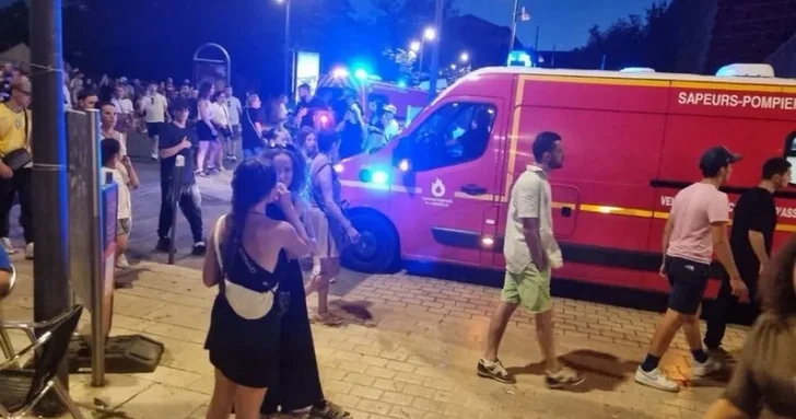 На музыкальном фестивале во Франции неизвестные укололи шприцами 145 девушек