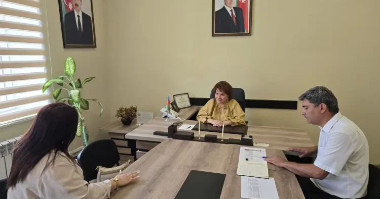 Deputat Afət Həsənova seçici müraciətlərinin icrasını nəzarətə götürdü FOTO