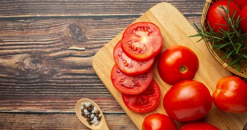 Pomidorun faydaları: Gündə neçə dənə yemək məsləhətdir?