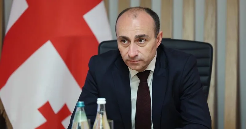 Gürcüstanın DİN başçısı Ermənistana getdi