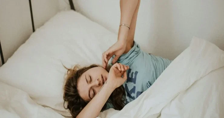 İstidə necə yuxuya getmək olar? Effektiv məsləhətlər