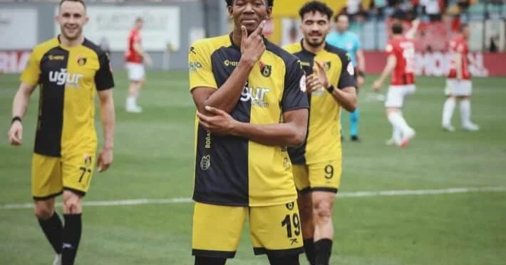 Tələbə kimi İstanbula gəldi, indisə... Diarra 5 milyona Avropa klubuna transfer oldu
