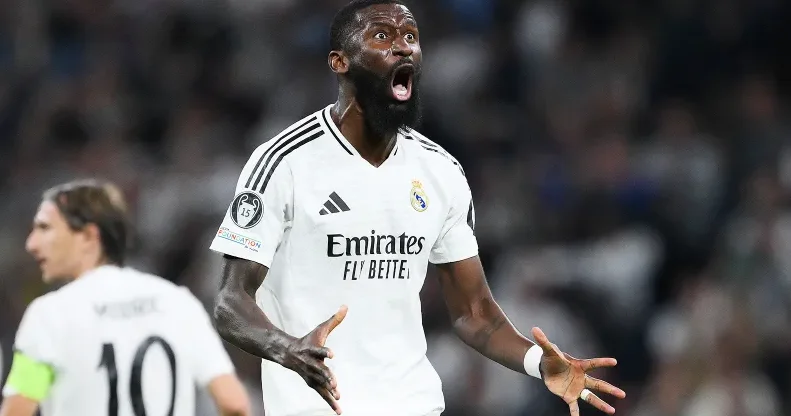 Real ın ulduzu irqçi təzyiqə məruz qaldı FİFA araşdırmaya başladı