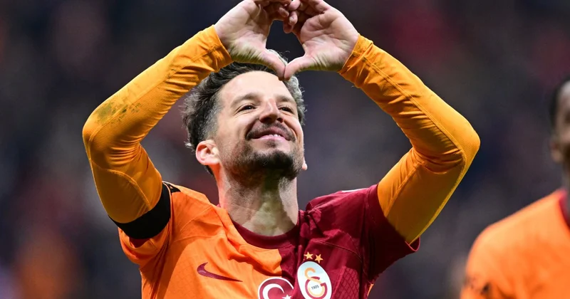 Mertens karyerasını bitirdi