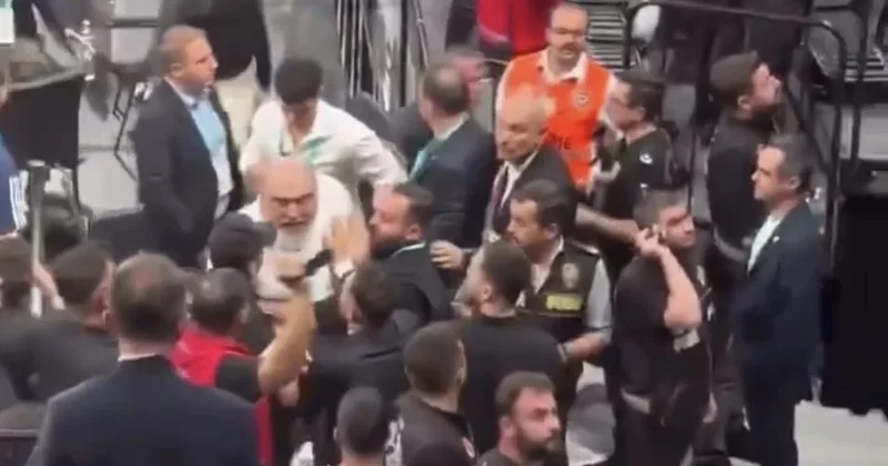 “Fənər” “Beşiktaş” matçında qalmaqal: Prezident oyunu tərk etdi VİDEO