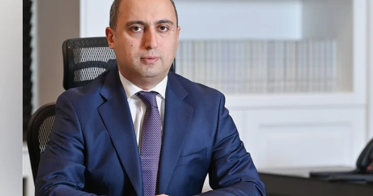 Эмин Амруллаев: Сила женщин это не слабость мужчин