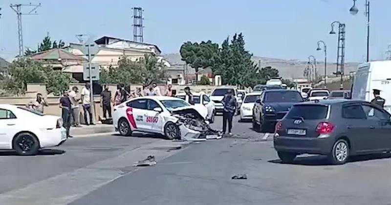 В Баку BYD столкнулся с пассажирским автобусом ВИДЕО
