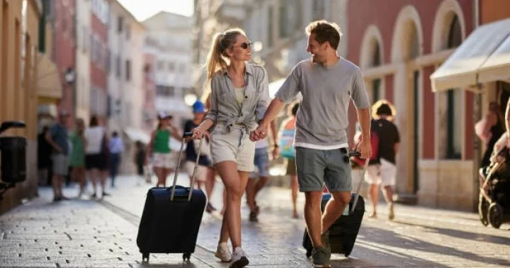 Ölkəyə turist axınında ciddi AZALMA Səbəblərin SƏBƏBİ