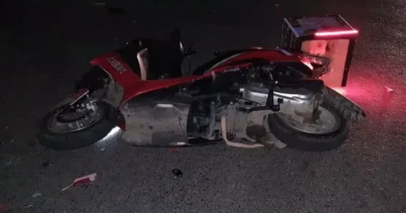 Gəncədə minik avtomobili ilə moped toqquşub, sürücü ölüb