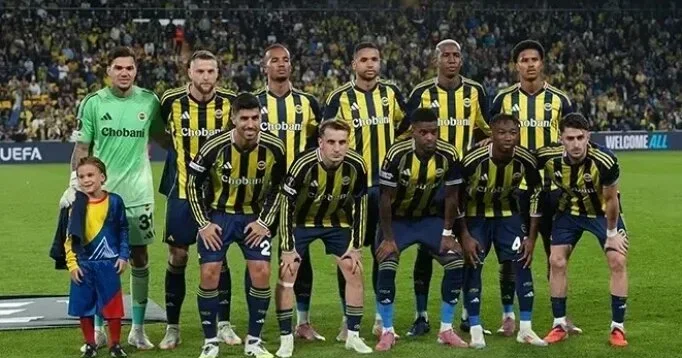 Fənərbaxça 17 futbolçu ilə yollarını ayıracaq