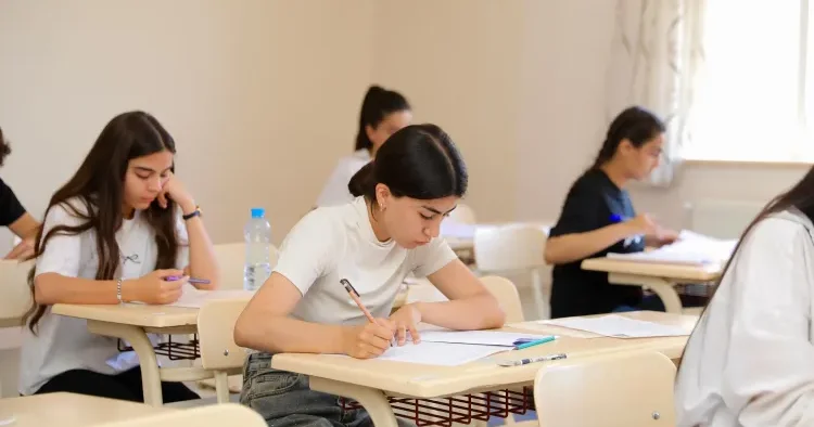 Bakıdakı universitetlərə qəbul çətinləşəcək, ballar yüksələcək AÇIQLAMA
