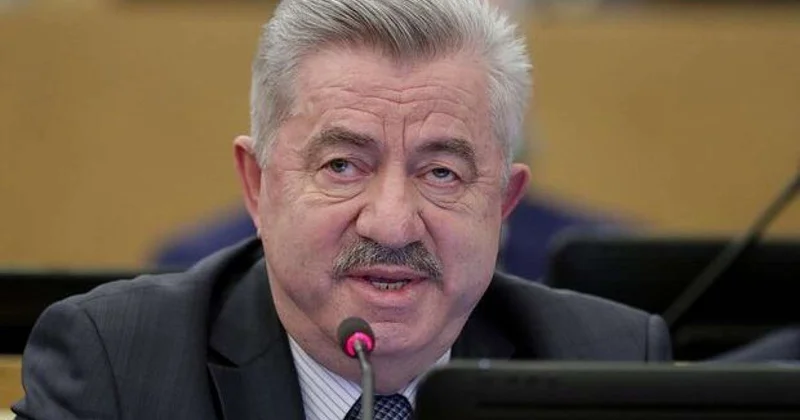 Rusiyada şagirdlər 5 ci sinifdən müharibəyə hazırlaşdırıla bilər Deputatdan təklif