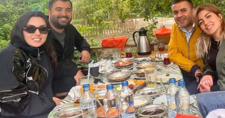 Cabir və xanımı ilə çəkdirdikləri fotonu yaydı
