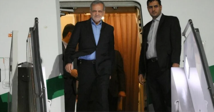 İran Prezidenti Pakistana gedib