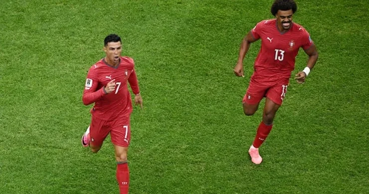 Ronaldu futbol tarixində növbəti rekorduna imza atıb