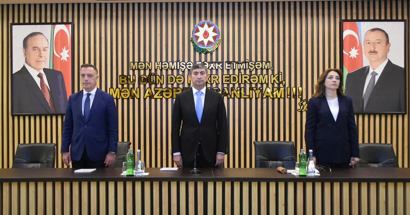 Dövlət qulluqçularının peşə bayramı Yasamalda da qeyd olundu Fotolar