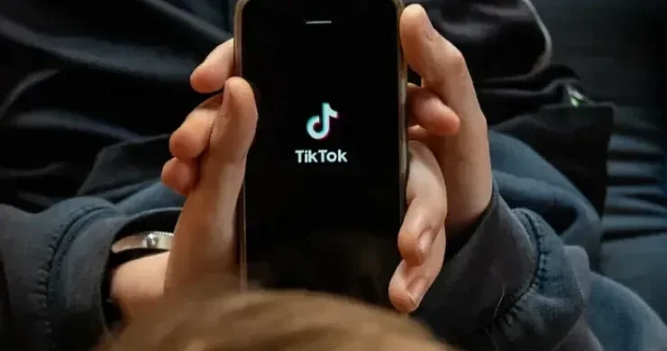 ​TikTok da dəbin yeni dili: stil, zövq və real obrazlar