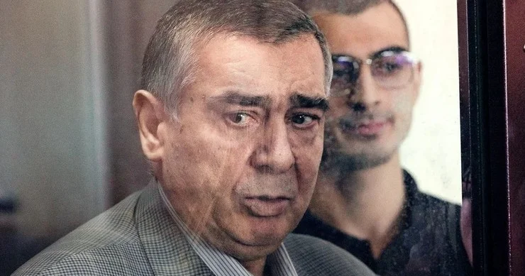 Məhkəmə Şıxlinski barədə qərar verdi Oğlunun həbs müddəti yenidən hesablandı
