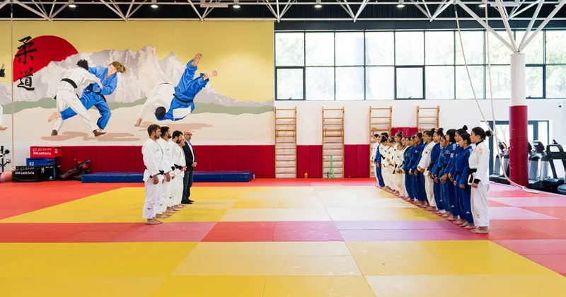 Avropa çempionatında iştirak edəcək cüdoçularla görüş keçirilib
