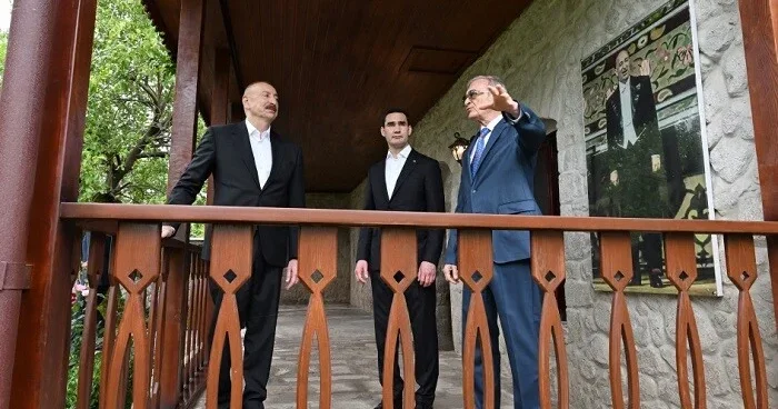 Prezidentlər Şuşada Bülbülün ev muzeyində... Foto