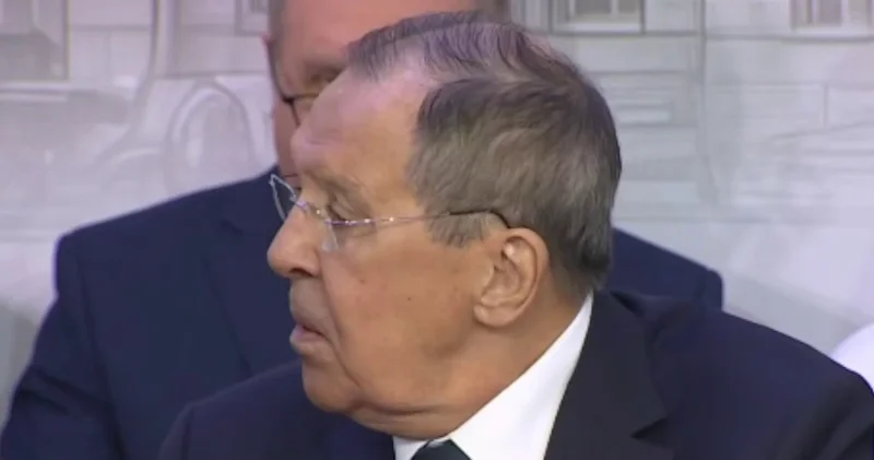 Лавров выругался во время общения с журналистами Minval Politika