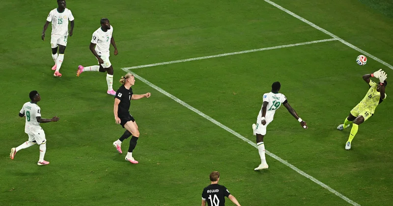 Seneqalla oyunda dubla imza atdı, matçın ən yaxşı futbolçusu seçildi