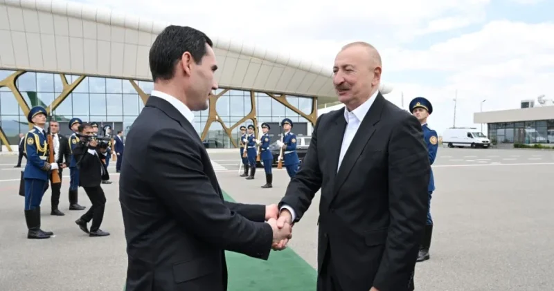 Berdiməhəmmədovun Azərbaycana səfəri başa çatıb FOTOLAR