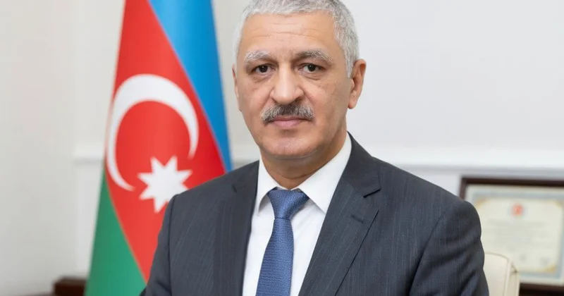 Professor: Dövlət qulluğu cəmiyyətlə dövlət arasında körpü rolunu oynayan innovativ bir sistemdir