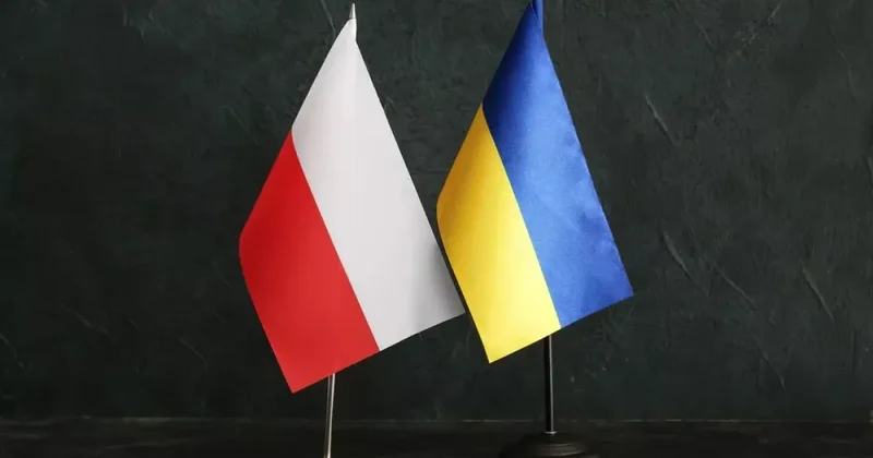 Bloomberg: Политический кризис между Польшей и Украиной бьёт по бизнес диалогу