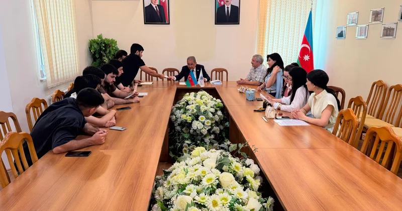 YAP Nəsimi rayon təşkilatında təcrübə proqramının yekununa həsr olunmuş tədbir keçirilib