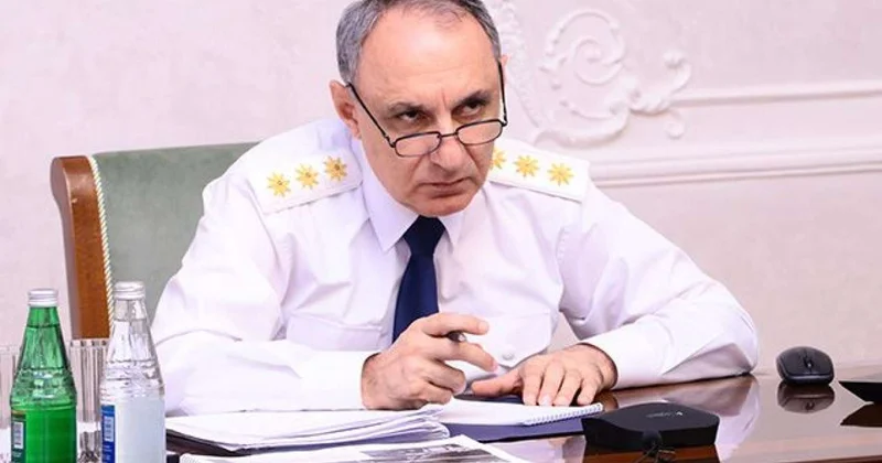 Baş prokuror onu işdən ÇIXARDI FOTO