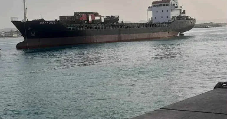 Somali quldurları ağır hərbi texnika ilə türk gəmisini ələ keçirib