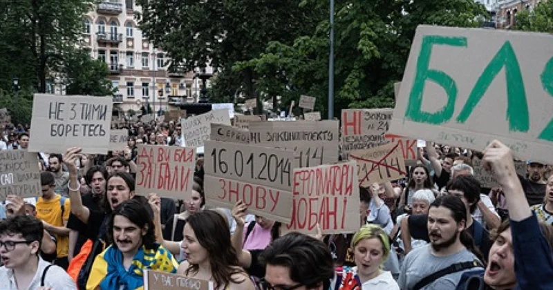 Как Россия хочет расколоть Украину изнутри
