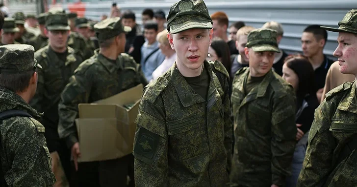 В России хотят ввести круглогодичный призыв в армию