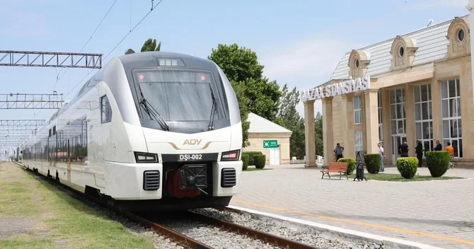 ADY: Son 9 ildə qatarın qarşısına qəfil çıxan 14 nəfər ölüb