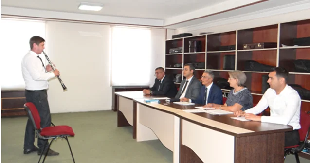 Nazirlik imtahandan kəsilən bu musiqi müəllimlərinə şans verəcək