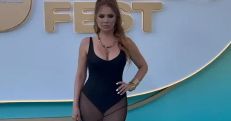 Nigar firuzəyi xalıda transparan geyimdə!