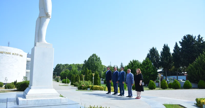 Yeni Azərbaycan Partiyası: Tarixi zərurətdən müasir zirvələrə