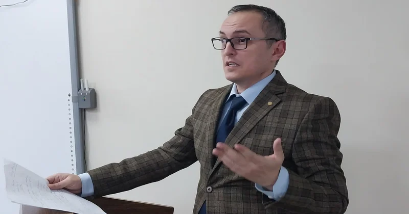 Professor və məşuqəsi Alpay Azərin hekayəsi