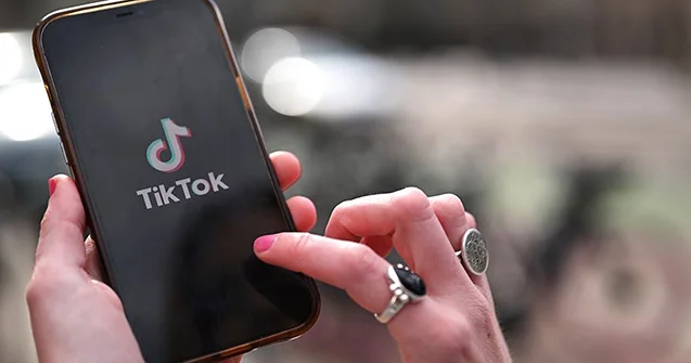 Gənc qız “TikTok”da yazdıqlarına görə 1000 manat cərimələndi