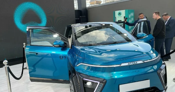 Rusiyanın yeni elektromobili istehsala başlamadan sanksiyaya məruz qaldı