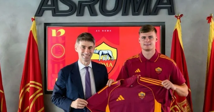 İrlandiya millisinin gənc forvardı Roma da RƏSMİ