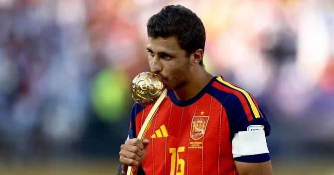 Rodri Mançester Siti dən ayrılmağa hazırlaşır Real Madrid lə razılıq əldə edib