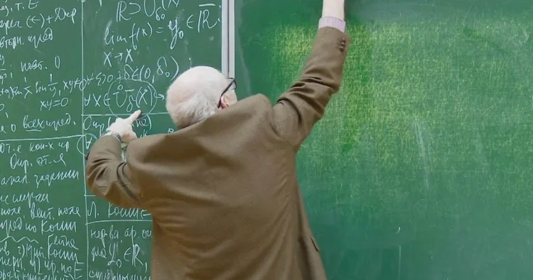65 yaşdan sonra hansı müəllimləri işdə saxlayırlar?...