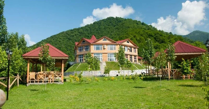 Rayonlarımızda istirahət xaricdə istirahətdən baha başa gəlir